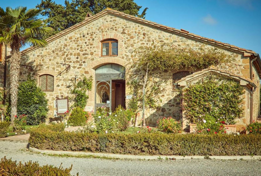Agriturismo Castello di Spedaletto da Laura, Italy